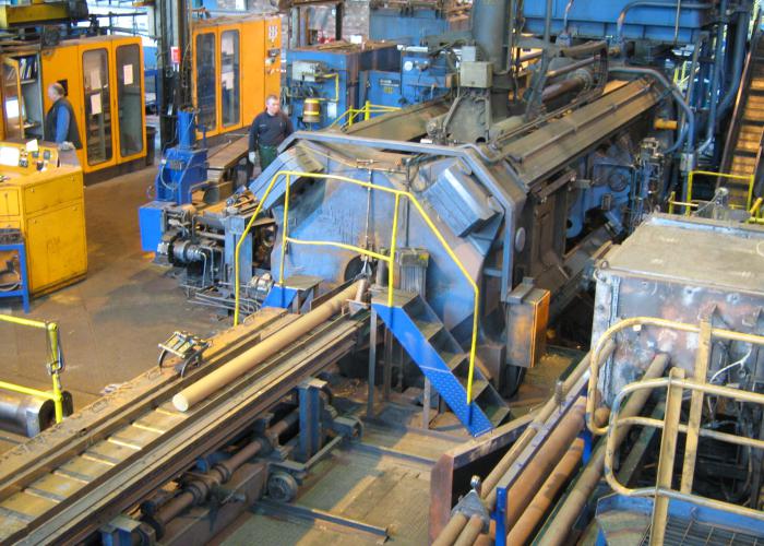 SMS Hasenclever presse à extrusion indirecte 3150T